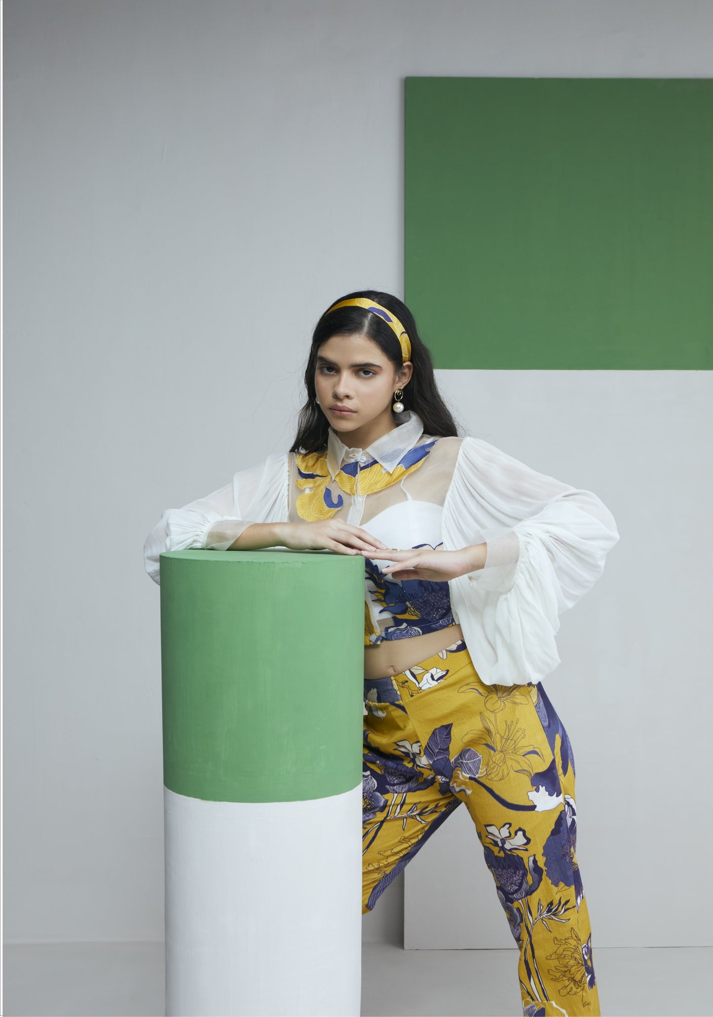 Applique Crop Shirt With Printed Pants