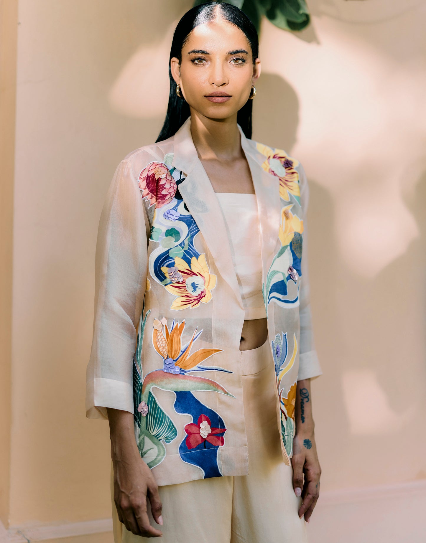 Peach Organza Applique Lapel Jacket Set With Pants